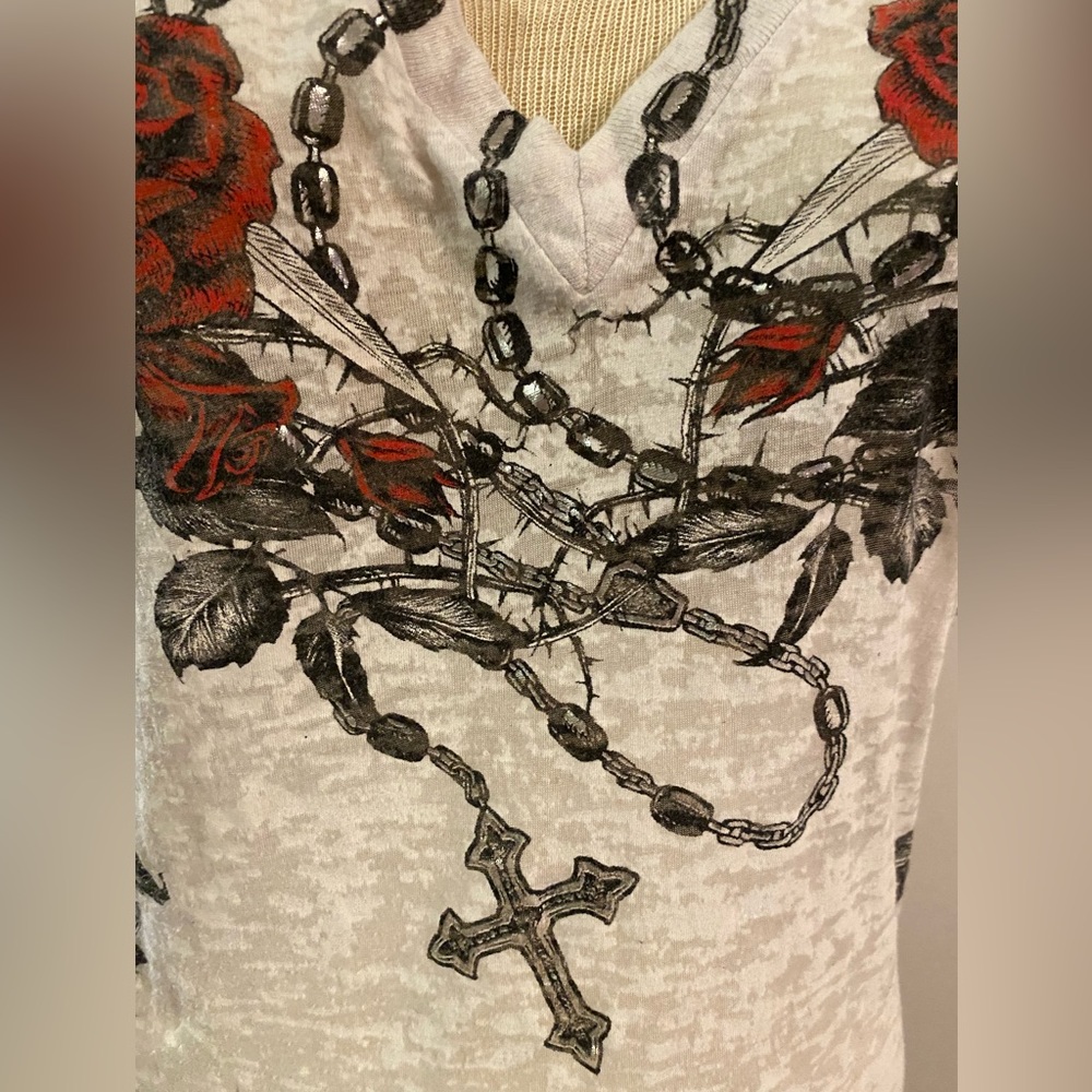 Affliction Rosary with roses tee - Picture 4 of 6